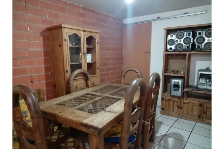 $2800 : RECAMARA PARA MUJER EN ALVARO image 5