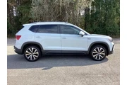 Volkswagen Taos 2022 SE 4dr thumbnail