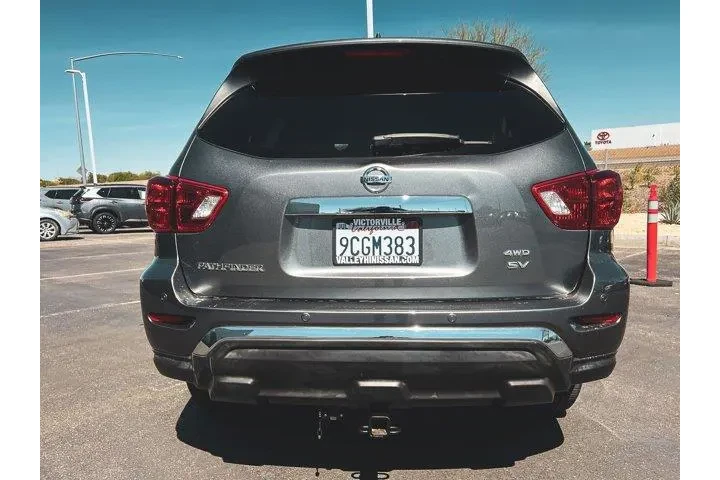 $17997 : Nissan Pathfinder 2020 4x4 S image 4