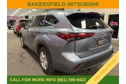 $32797 : Toyota Highlander 2023 L 4dr thumbnail