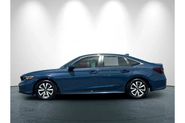 $26998 : Honda Civic 2026 LX 4dr Seda image 7