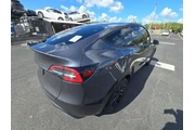 $28990 : Tesla Model Y 2023 AWD 4dr C thumbnail