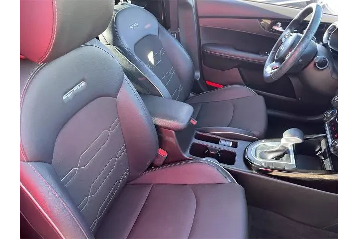 $18591 : Kia Forte 2023 GT-Line 4dr S image 9
