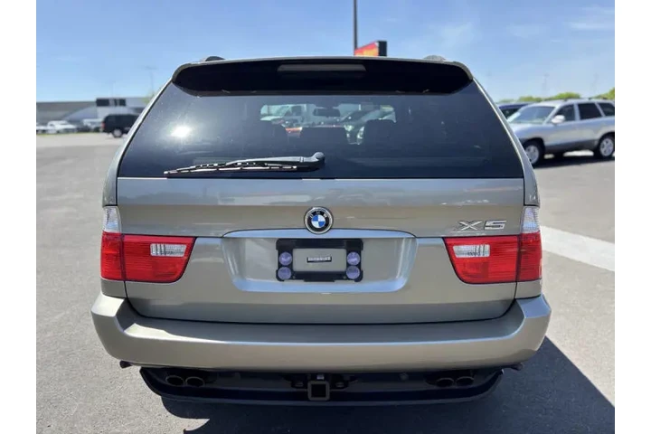 $8888 : 2005 BMW X5 4.4i image 8