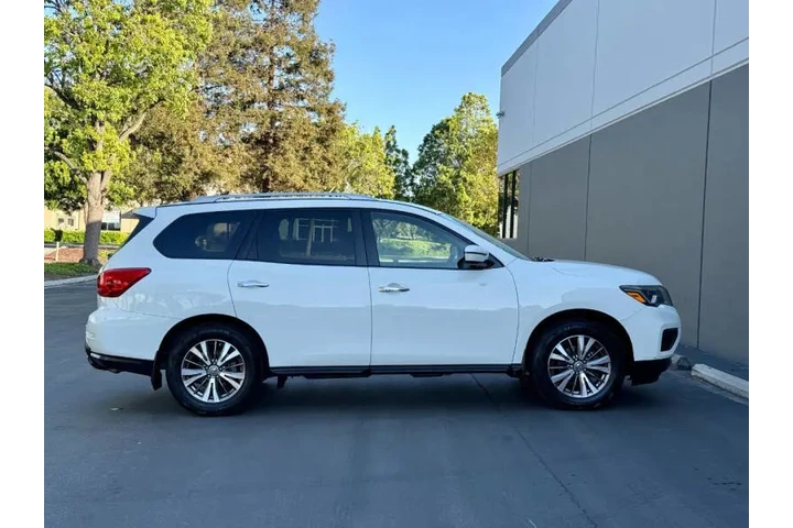 $12940 : 2018 Pathfinder S image 5