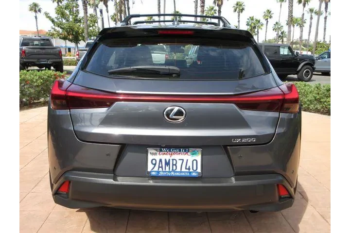 $21920 : Lexus UX 200 2022 4dr Crosso image 3