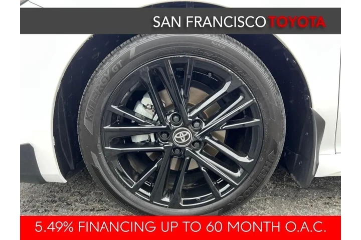 $29988 : Gold Certified2025 Camry SE image 9