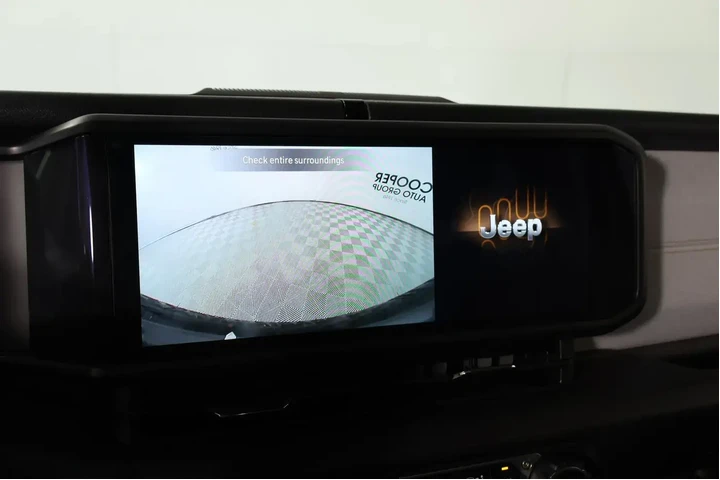 $33979 : Jeep Wrangler 2025 4x4 Sport image 6
