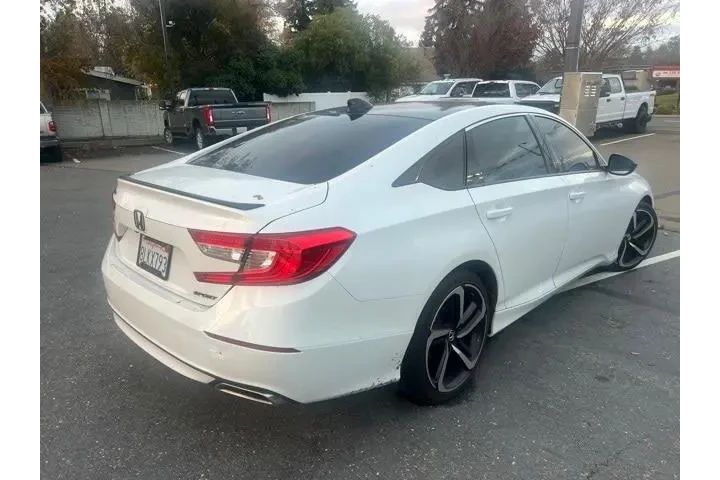 $22988 : Honda Accord 2019 Sport 4dr image 9