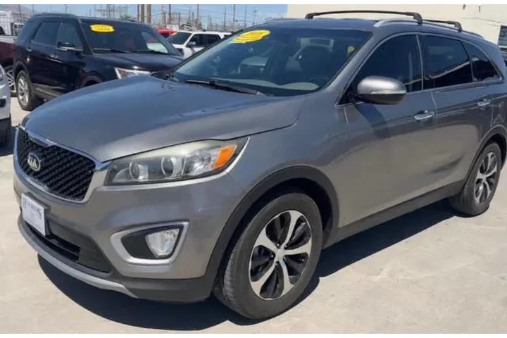$10900 : 2016 Sorento EX V6 image 1