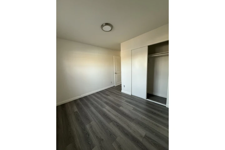 $4250 : Sur centro zona 90001 image 6