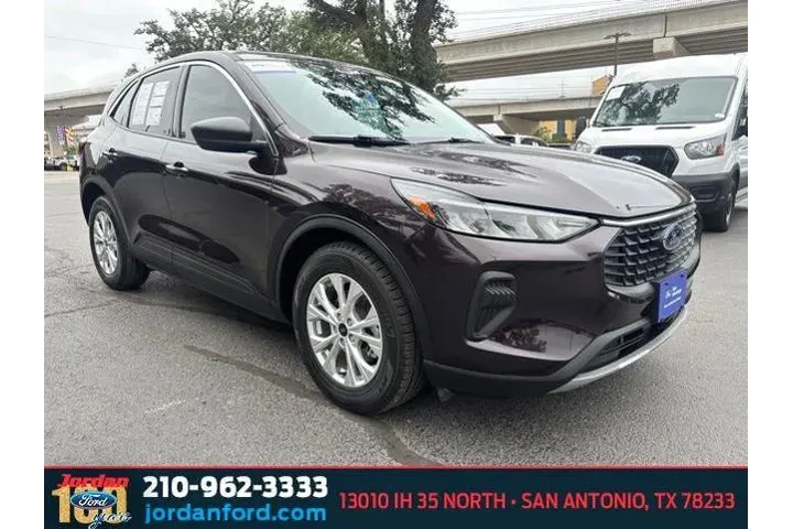 $21163 : Ford Escape 2023 Active 4dr image 1