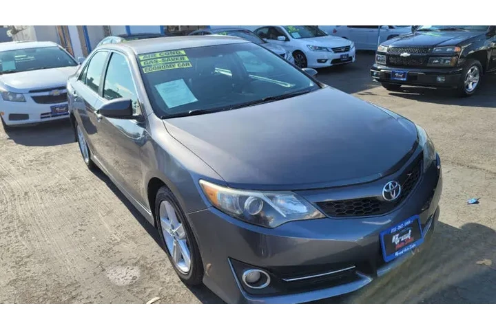 $9995 : 2012 Camry SE image 3