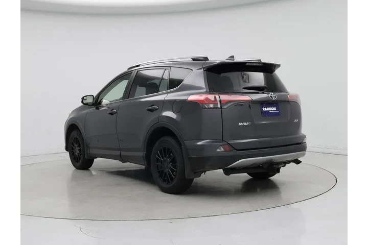 $22998 : Toyota RAV4 2017 XLE 4dr SUV image 2