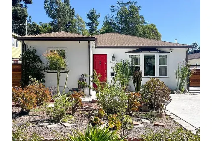 $3500 : 3bed available now image 1