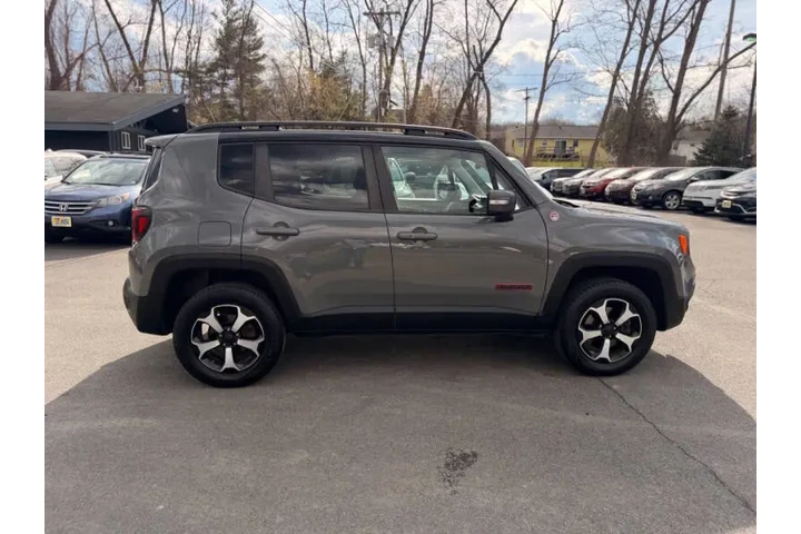$15995 : 2021 Renegade Trailhawk image 8