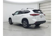 $38998 : Toyota Highlander 2023 XLE 4 thumbnail