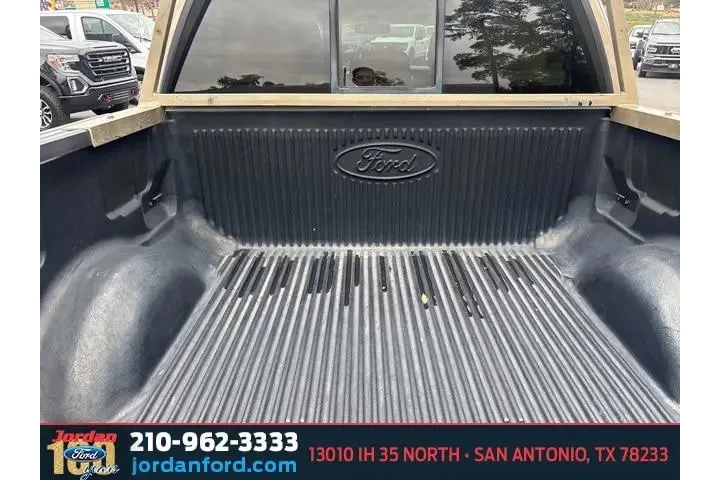 $15678 : Ford F-150 2013 4x2 XLT 4dr image 8