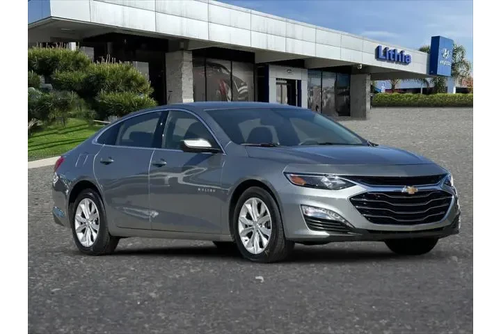 $19677 : Chevrolet Malibu 2025 LT 4dr image 10