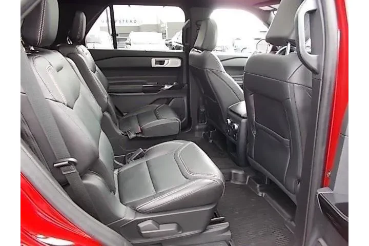 $39996 : Ford Explorer 2022 AWD ST 4d image 5