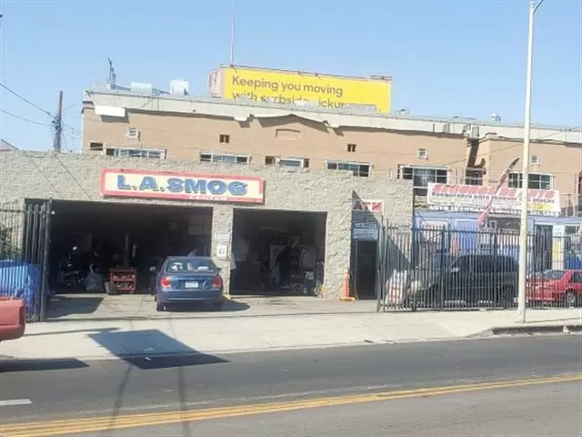 L.A. SMOG CENTER image 3