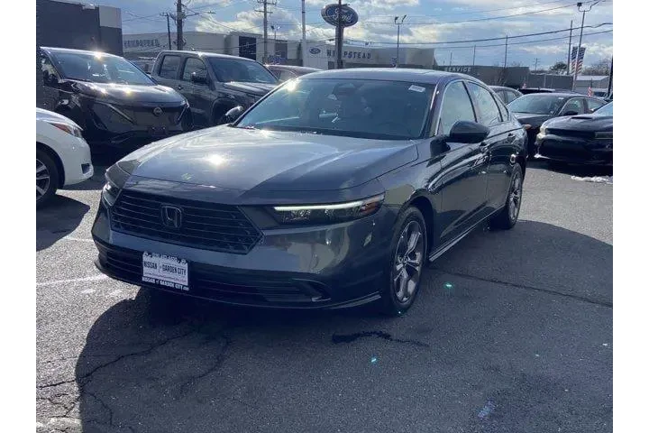 $19987 : Honda Accord 2024 EX 4dr Sed image 7