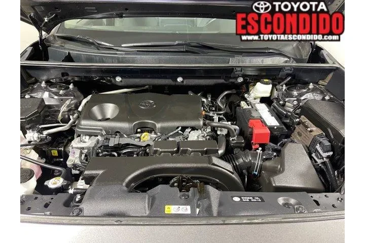 $25993 : Toyota RAV4 2021 LE 4dr SUV image 9