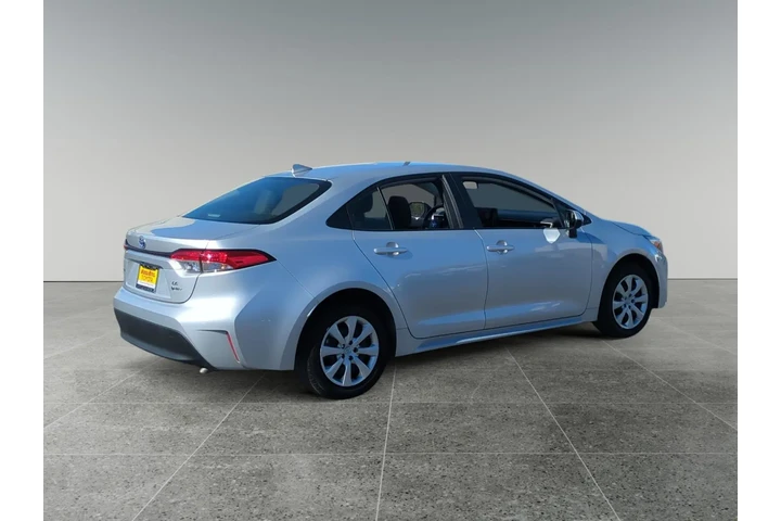 $26170 : Toyota Corolla Hybrid 2025 image 5