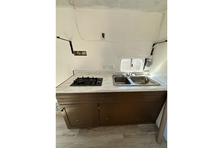 $1100 : Traila en Renta (Los Angeles) image 4