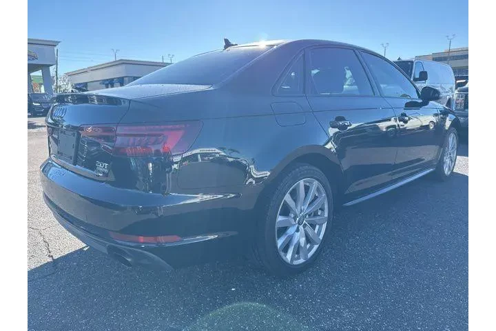 $16093 : Audi A4 2018 AWD 2.0T quattr image 5