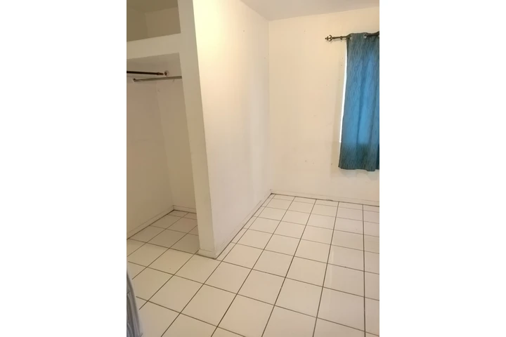 $600 : Se renta cuarto privado image 6