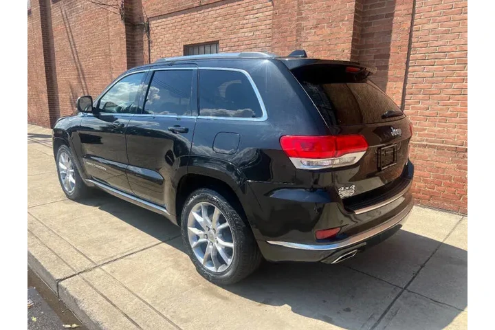 $14500 : 2015 Grand Cherokee Summit image 5