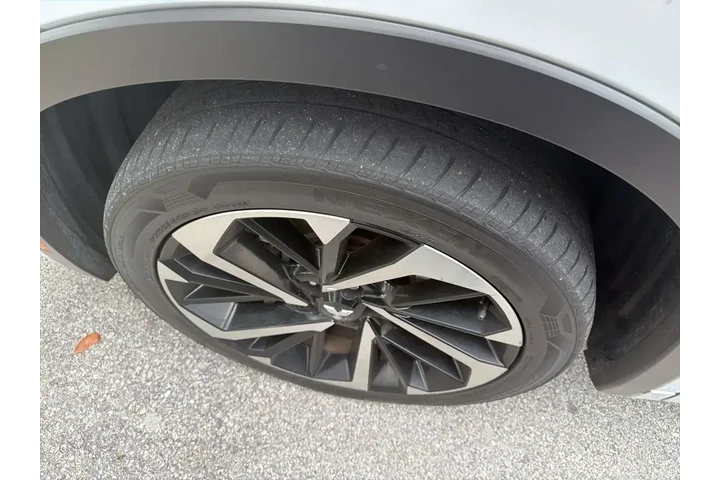 $24500 : Mitsubishi Outlander 2024 SE image 9