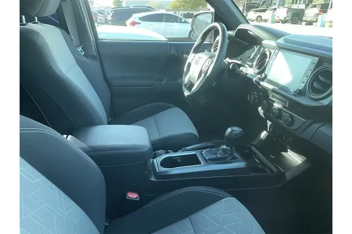 $37487 : Toyota Tacoma 2023 4x4 TRD S image 5