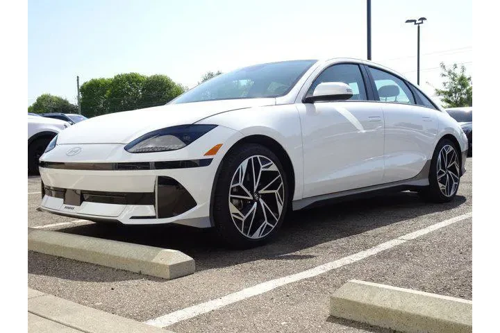 $29500 : Hyundai IONIQ 6 2024 AWD SEL image 1