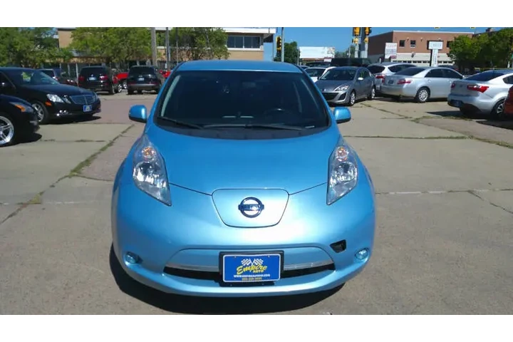 $7599 : 2015 LEAF S image 6