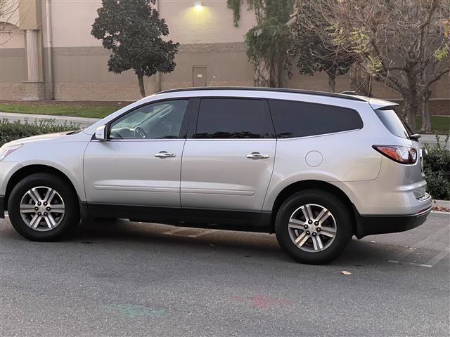 $8650 : 2016 Chevy Traverse image 3