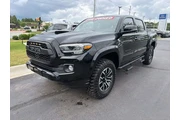 $38918 : Toyota Tacoma 2021 4x4 TRD S thumbnail