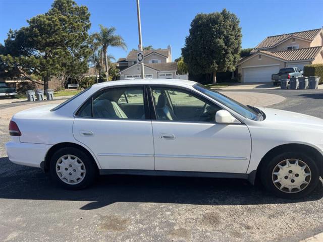 $5000 : 2002 Accord LX image 1