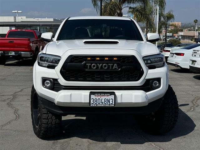 $44995 : 2022 Tacoma 4WD image 3