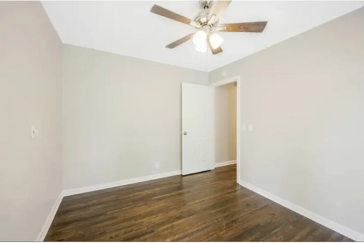 $1600 : Low income house for rent image 7