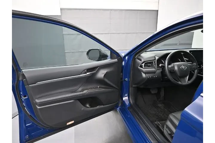 $30900 : Toyota Camry 2023 XSE 4dr Se image 8