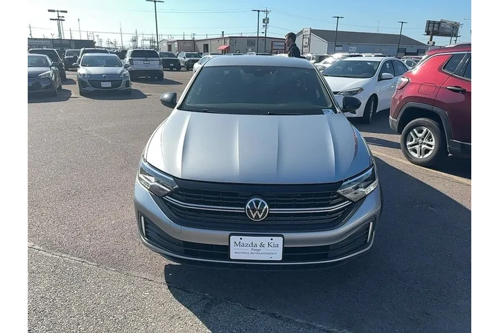 $19996 : 2024 Jetta 1.5T Sport image 2