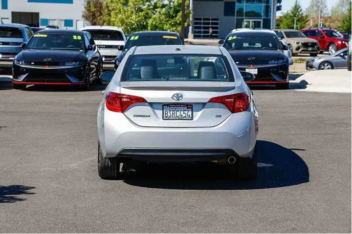 $17494 : Toyota Corolla 2017 SE 4dr S image 4