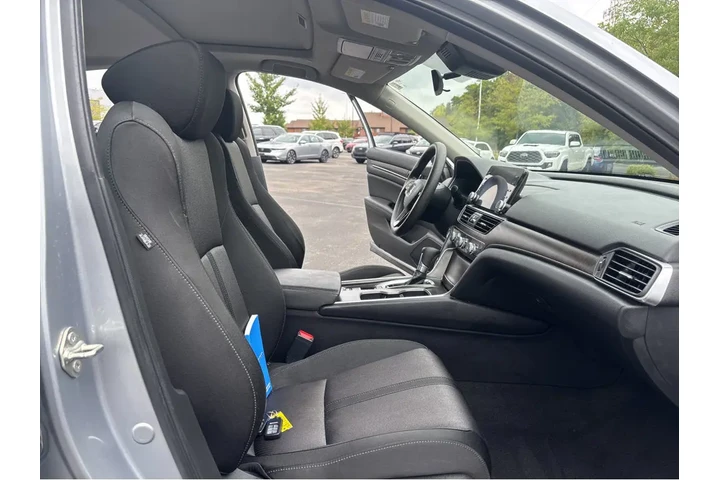 $20000 : 2019 Accord Sedan EX 1.5T image 5