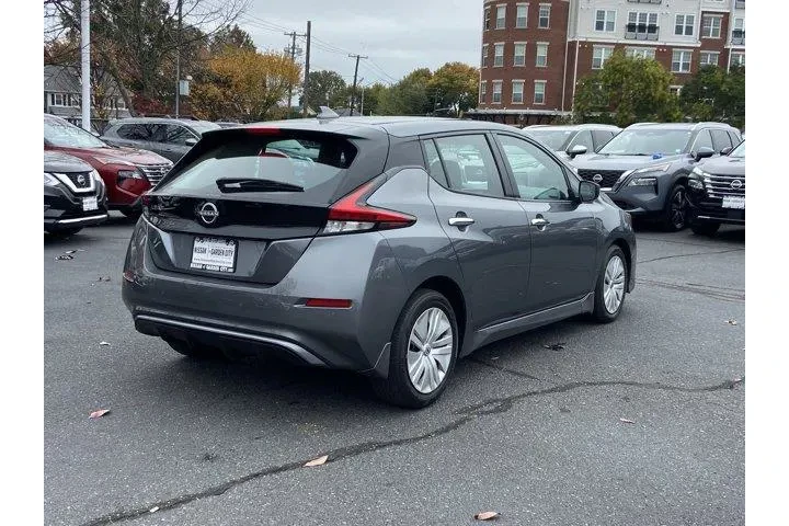 $13750 : Nissan LEAF 2024 S 4dr Hatch image 4
