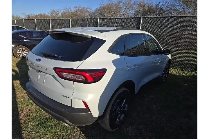 $24433 : Ford Escape 2025 AWD ST-Line image 3