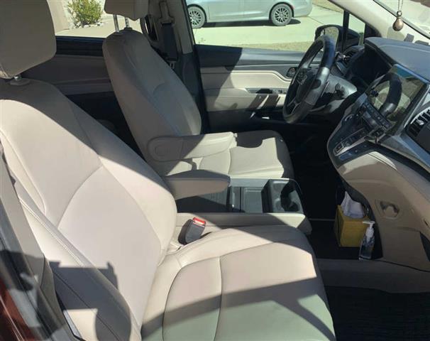 $17000 : 2018 Honda Odyssey EX-L image 4