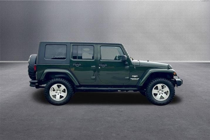 $15448 : 2010 Wrangler Unlimited Sahara image 9