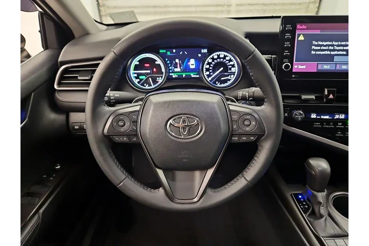 $30998 : Toyota Camry Hybrid 2022 XSE image 10